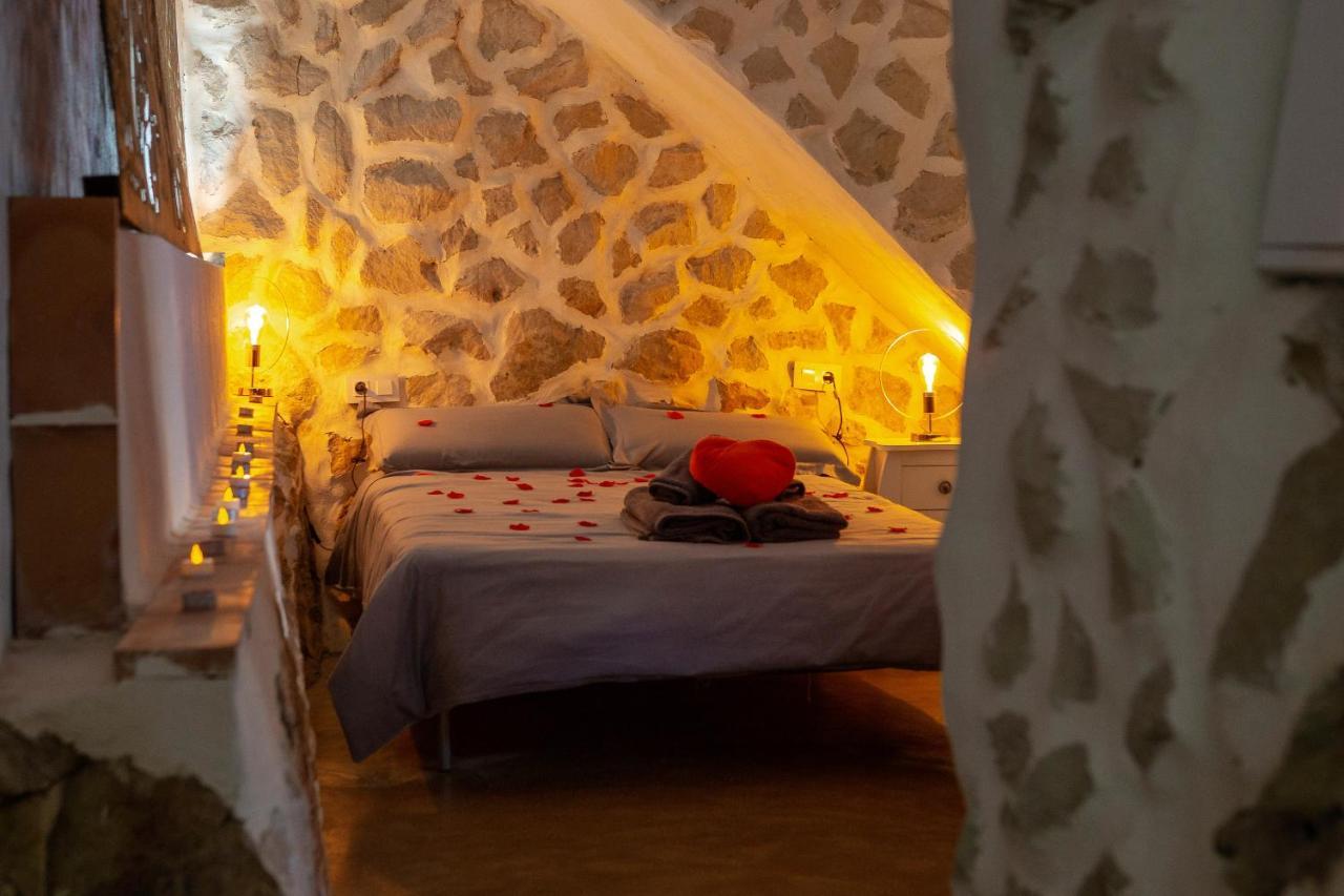 Fortress Jacuzzi Suites Xativa Exterior photo