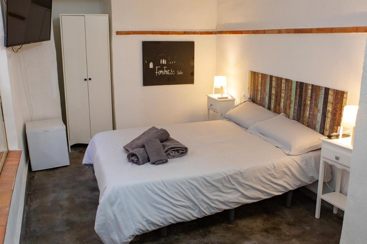 Fortress Jacuzzi Suites Xativa Exterior photo