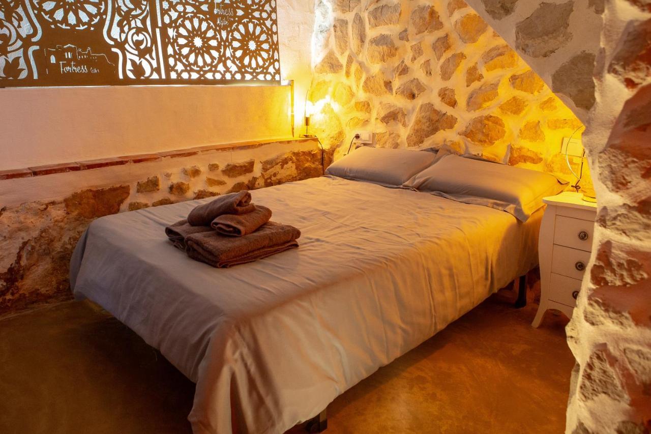 Fortress Jacuzzi Suites Xativa Exterior photo