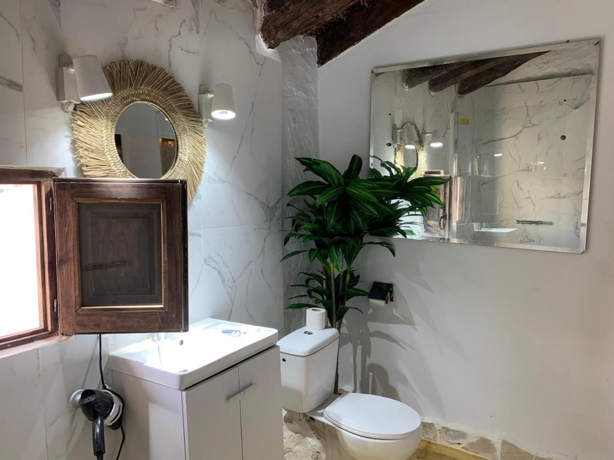 Fortress Jacuzzi Suites Xativa Exterior photo