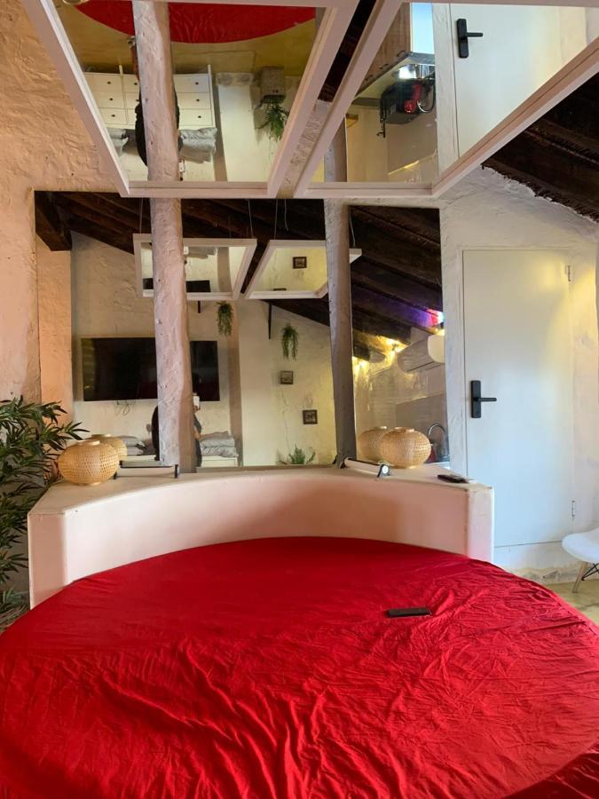 Fortress Jacuzzi Suites Xativa Exterior photo
